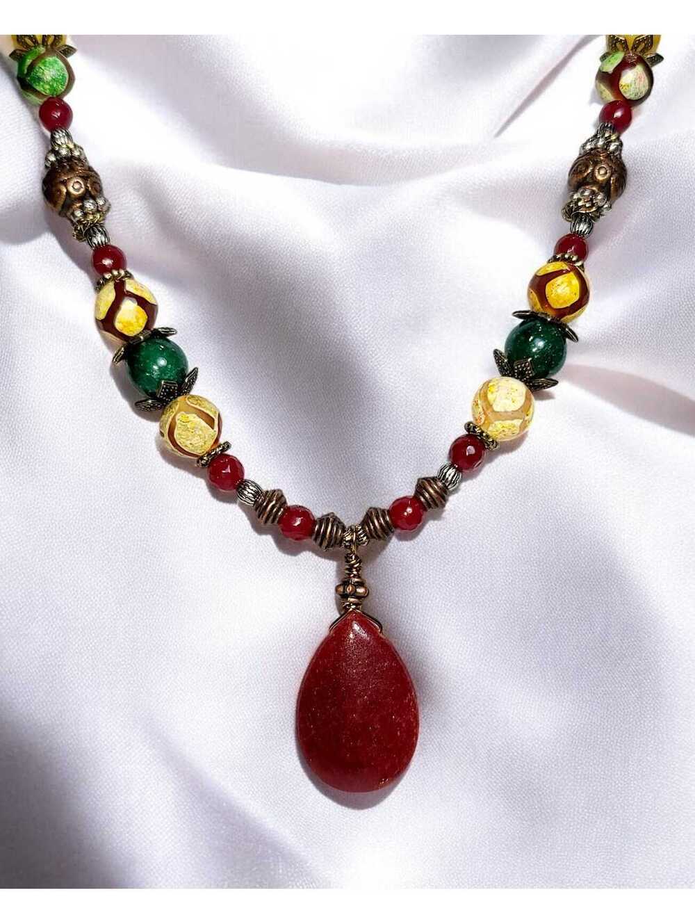 Pineapple-Themed Agates and Carnelian Handmade Necklace And Earrings Set
